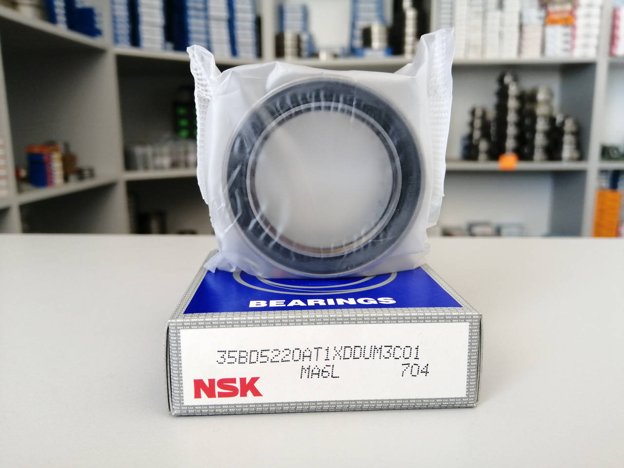 

Подшипник кондиционера 35BD5220AT1XDDUM3C01 (35*52*20) NSK