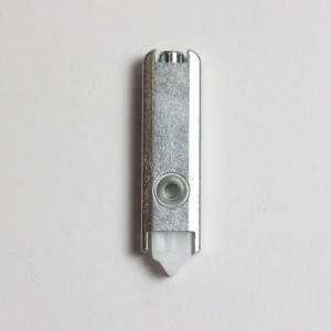 

Защелка для балконной двери фурнитура Maco