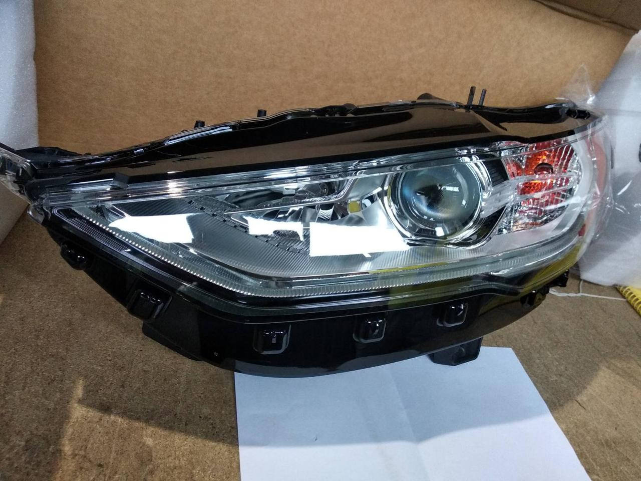

Фара левая передняя Ford Fusion 2017- 2019 LED подсветка