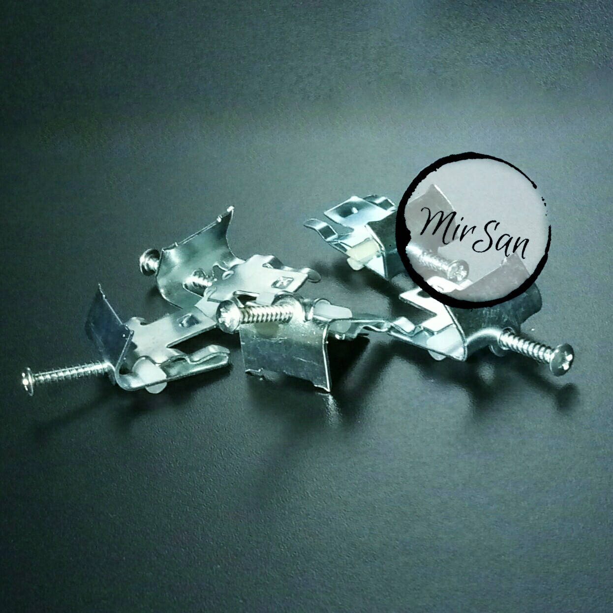 

Крепления для врезной мойки ( Falanco )