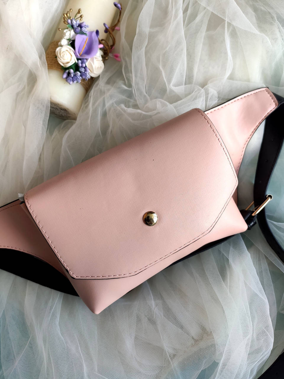 

Женская поясная сумка - бананка вместительная "Cover" розовая, Розовый