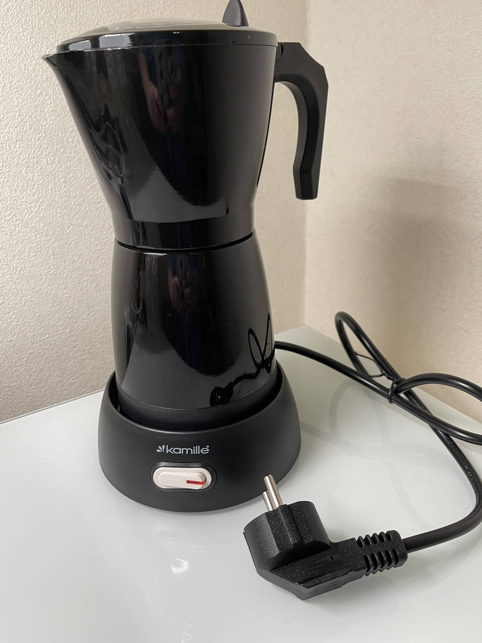 

Кофеварка гейзерная электрическая из алюминия 0,3 л Kamille 2600