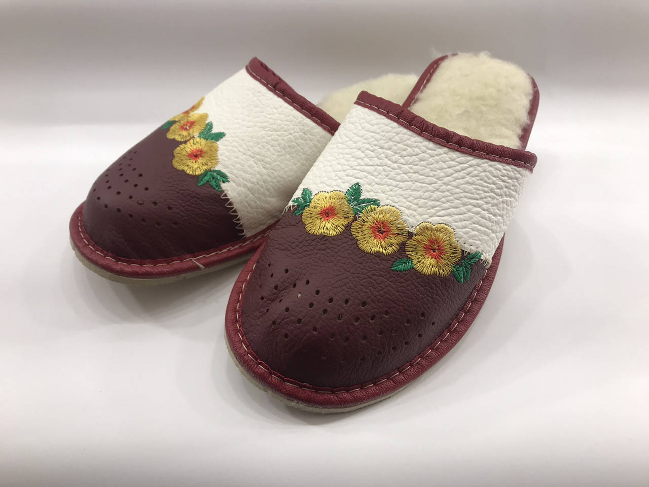 

Женские зимние тапочки для дома