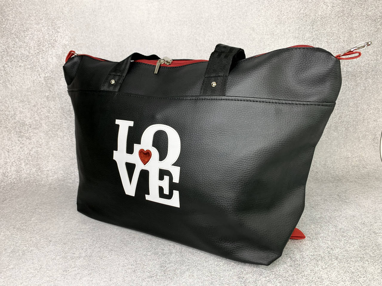 

Сумка спортивна Love ❤️, Черный