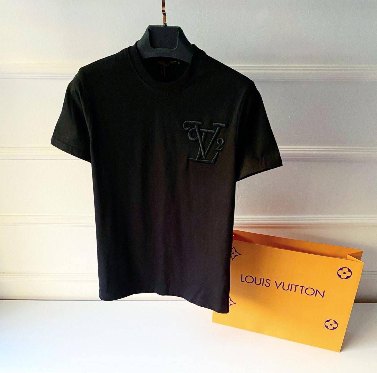 

Футболка мужская Louis Vuitton , чёрная мужская футболка