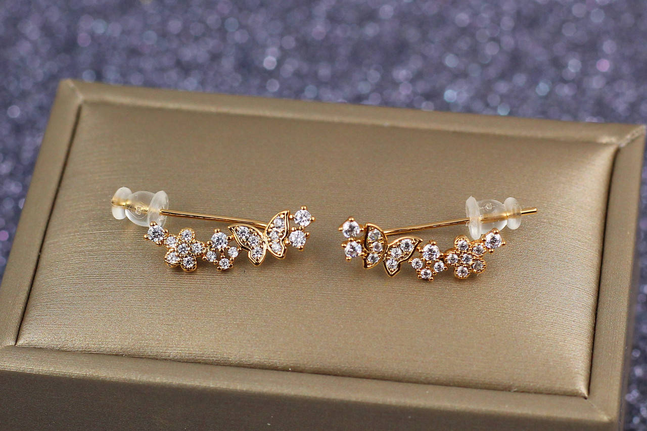 

Серьги каффы Xuping Jewelry бабочки с цветочками 2,1 см золотистые