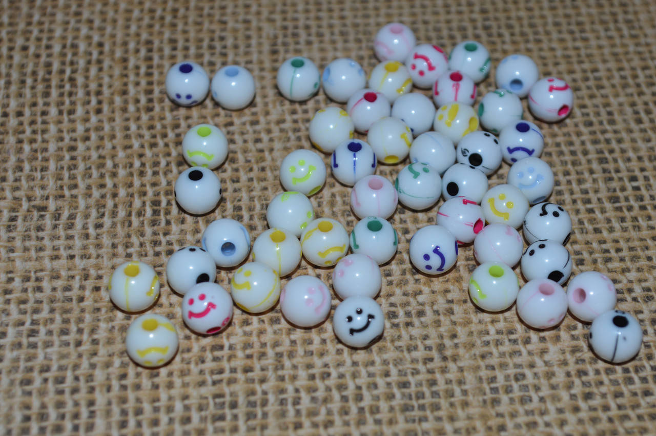 

Бусинки для детского творчества. смайлик 8 мм