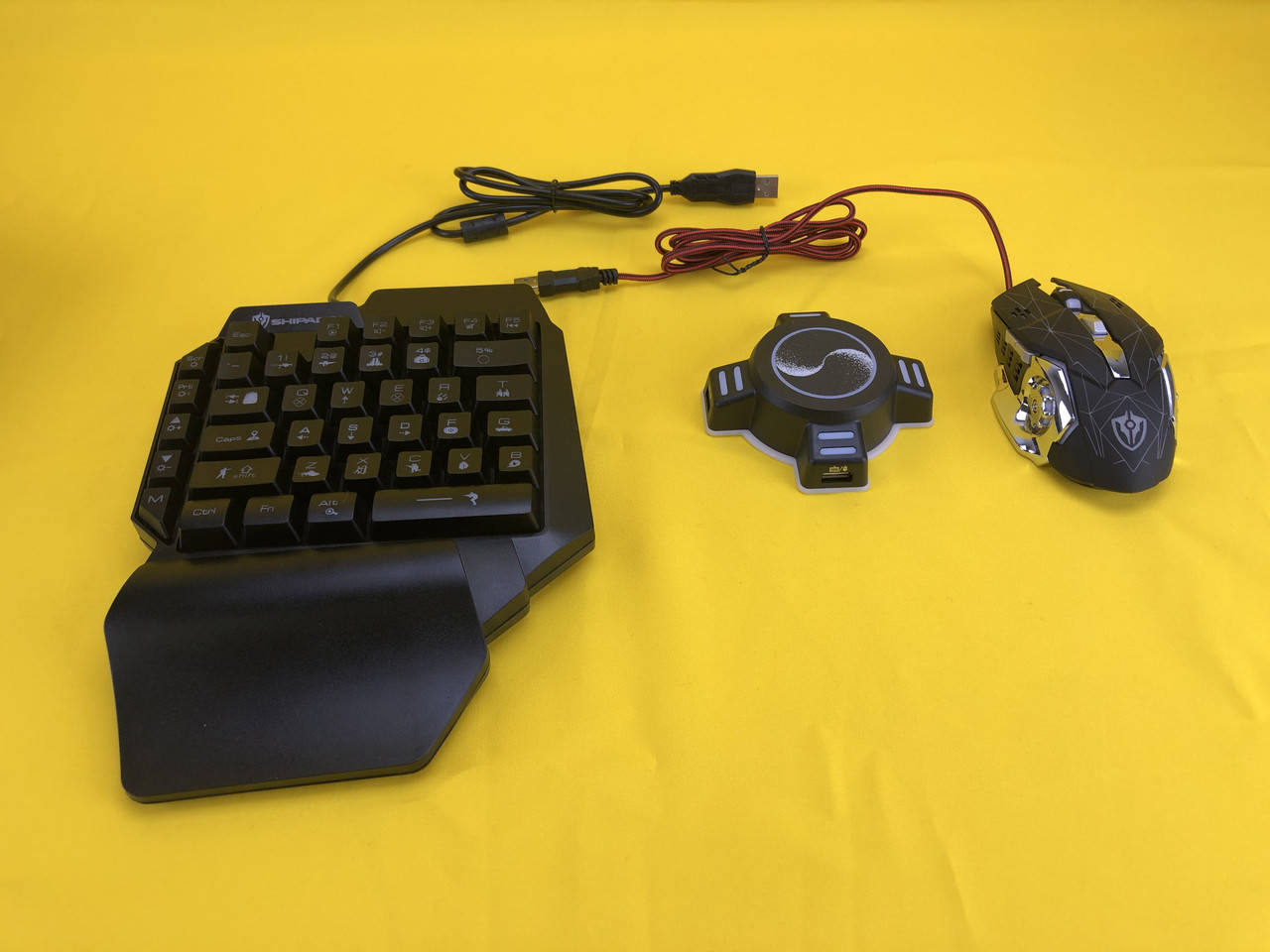 

Набор игровой Combo Gaming с адаптером, клавиатурой и мышкой для консолей, Черный