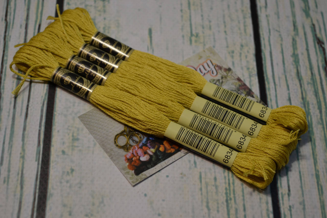 

Мулине Royal Broderie, цвет №834