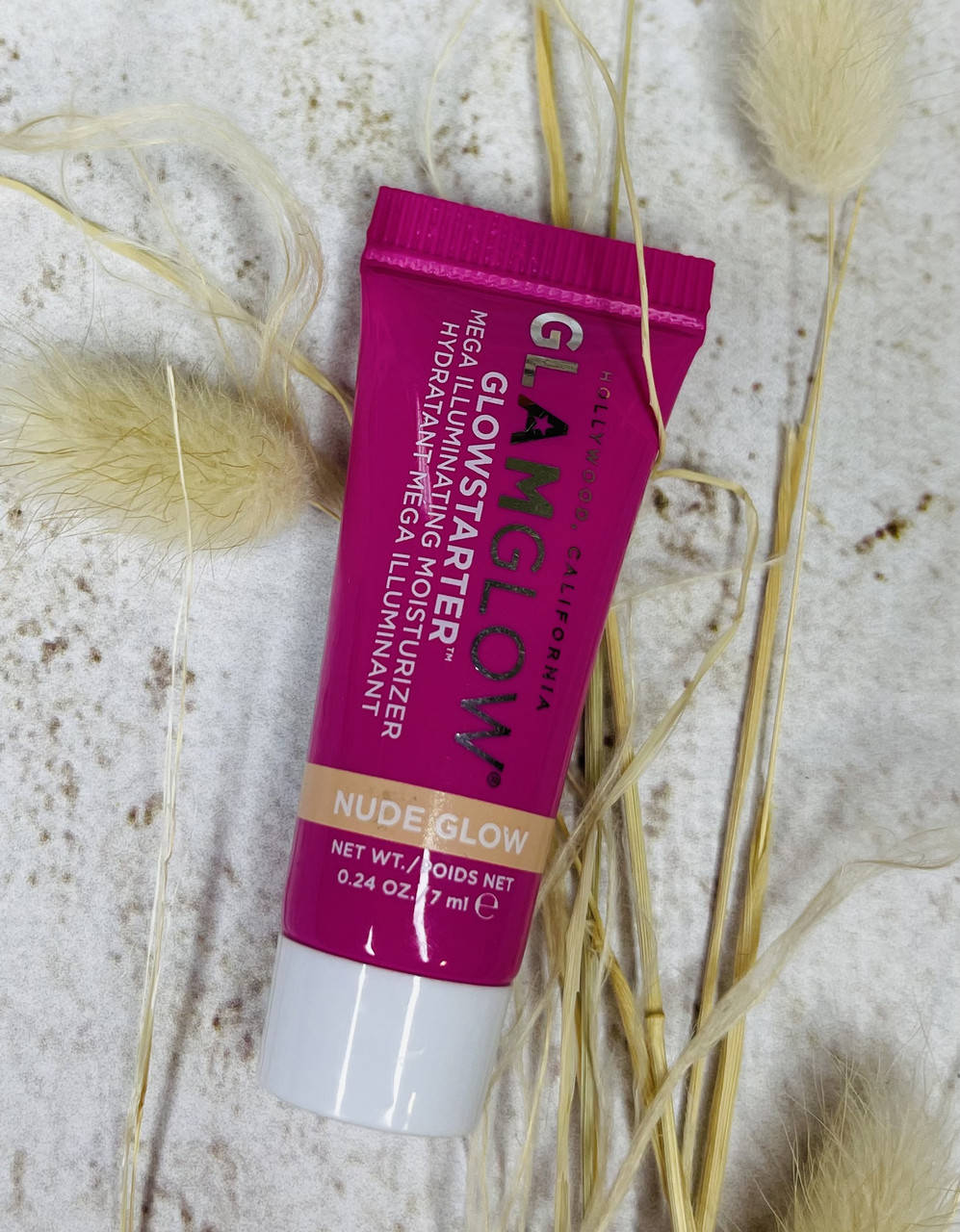 

Иллюминирующая база под макияж GLAMGLOW Glowstarter