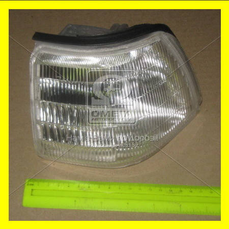 

Габарит левый Mazda gc