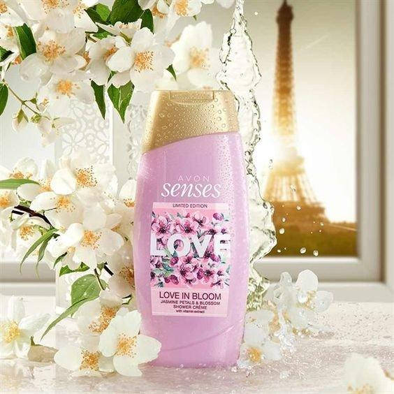

Крем-гель для для душа avon LOVE IN BLOOM, 250мл
