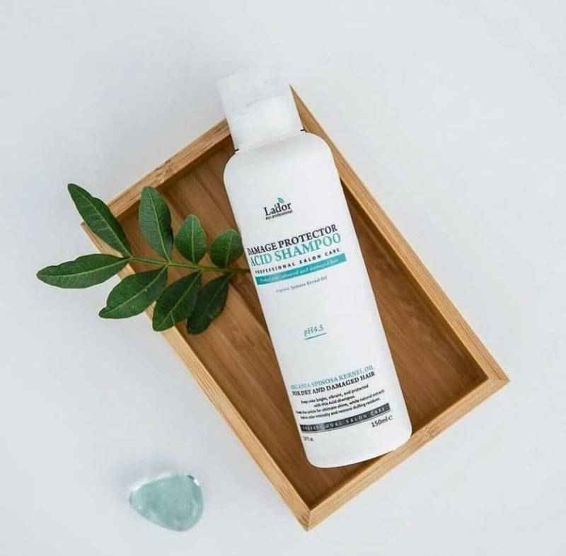 

Бесщелочной шампунь с pH 4.5 La'dor Damage Protector Acid Shampoo, 150 мл