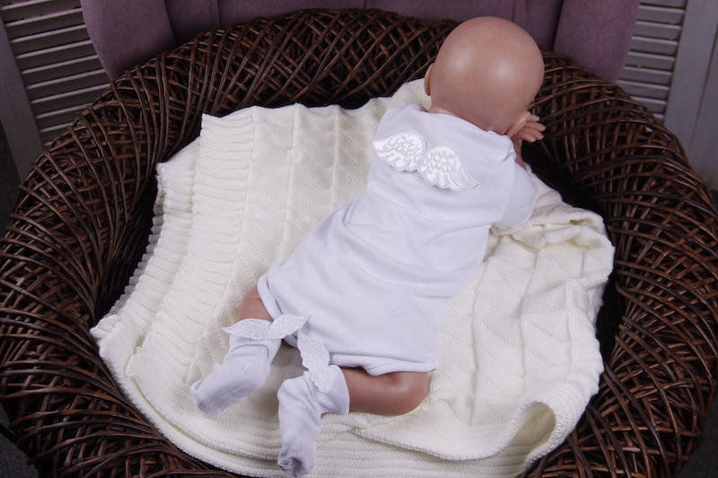 

Нарядный комплект боди+носочки ангел (белый) 74 Brilliant Baby