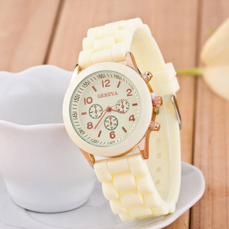 

Женские наручные силиконовые часы Geneva beige