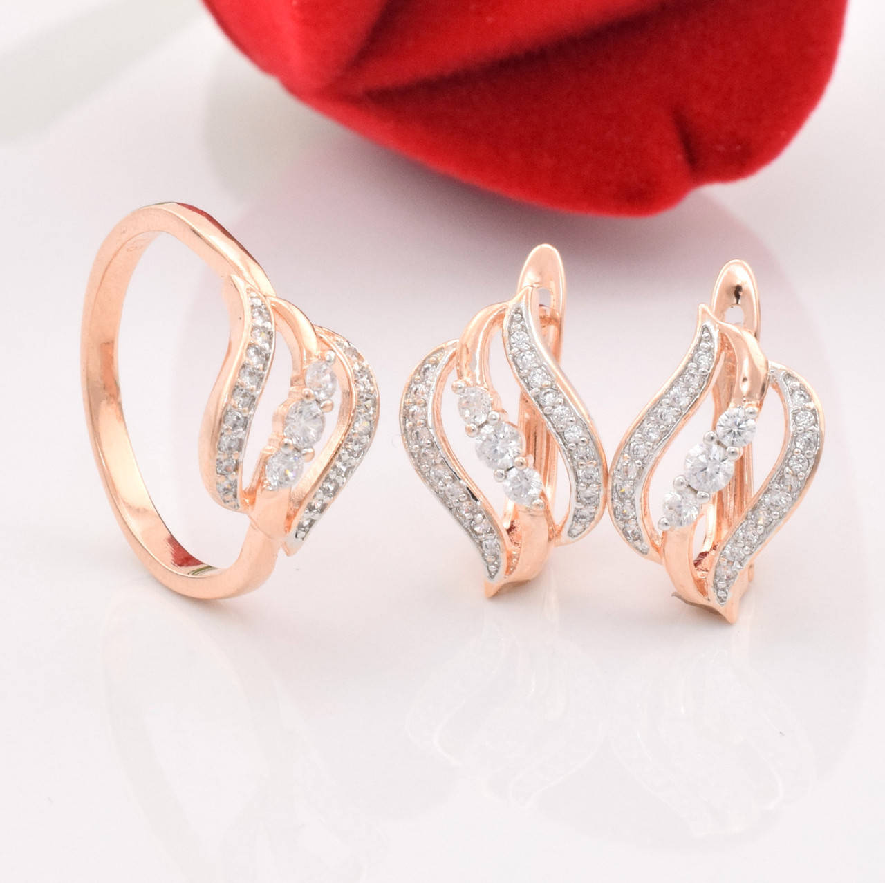 

Набор Xuping с родированием 90039 кольцо + серьги 13х11 мм позолота РО размер 16