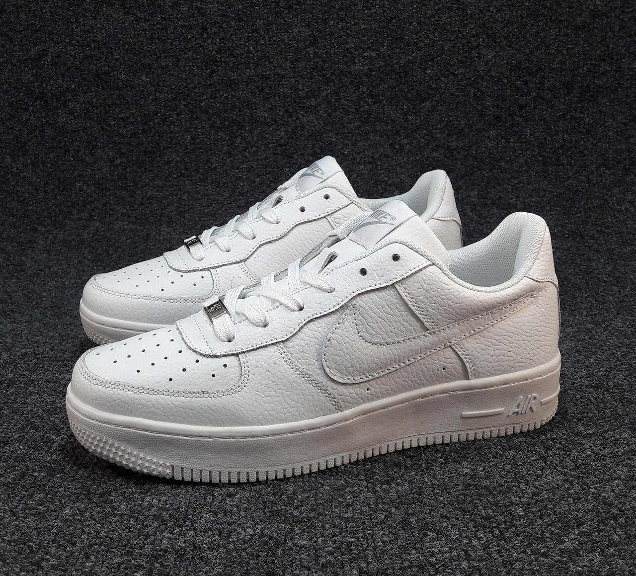 

Кроссовки Nike Air Force белые унисекс (найк аир форсы) (р.36), Белый