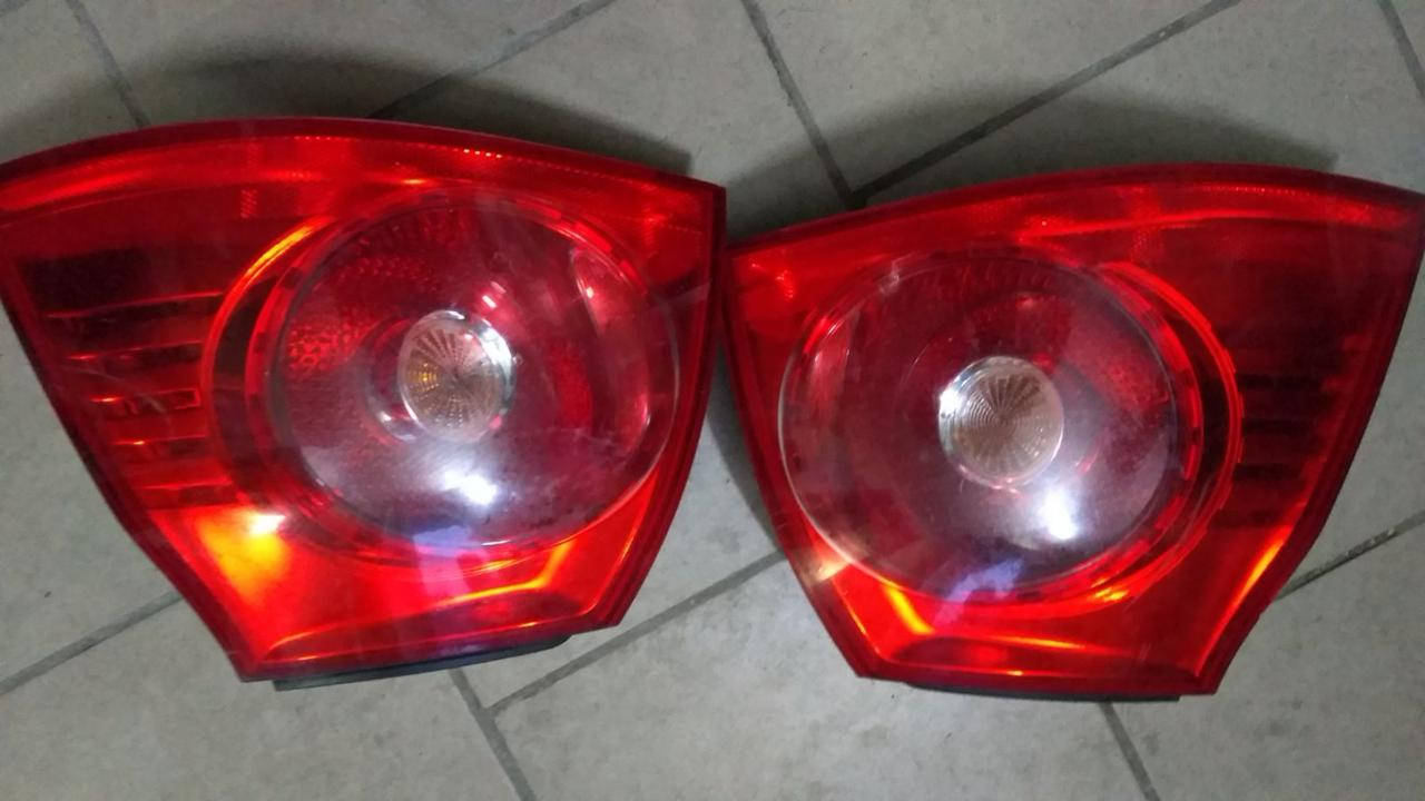 

Б/у фонарь задний правый для Volkswagen Golf V 1K6945096E