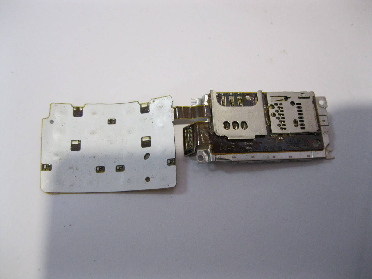 

Клавиатурная подложка Nokia X3-02 с разьёмом SIM + MMC