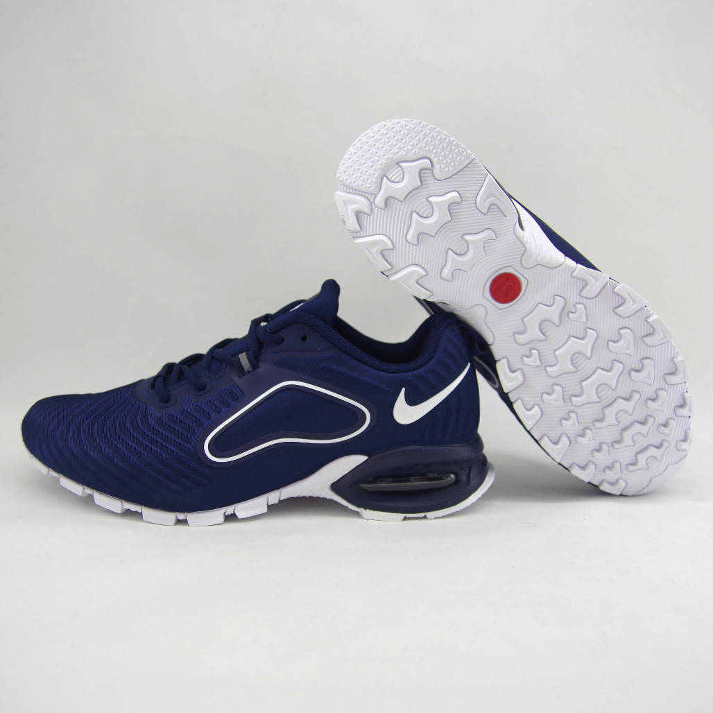 

Кроссовки мужские Nike