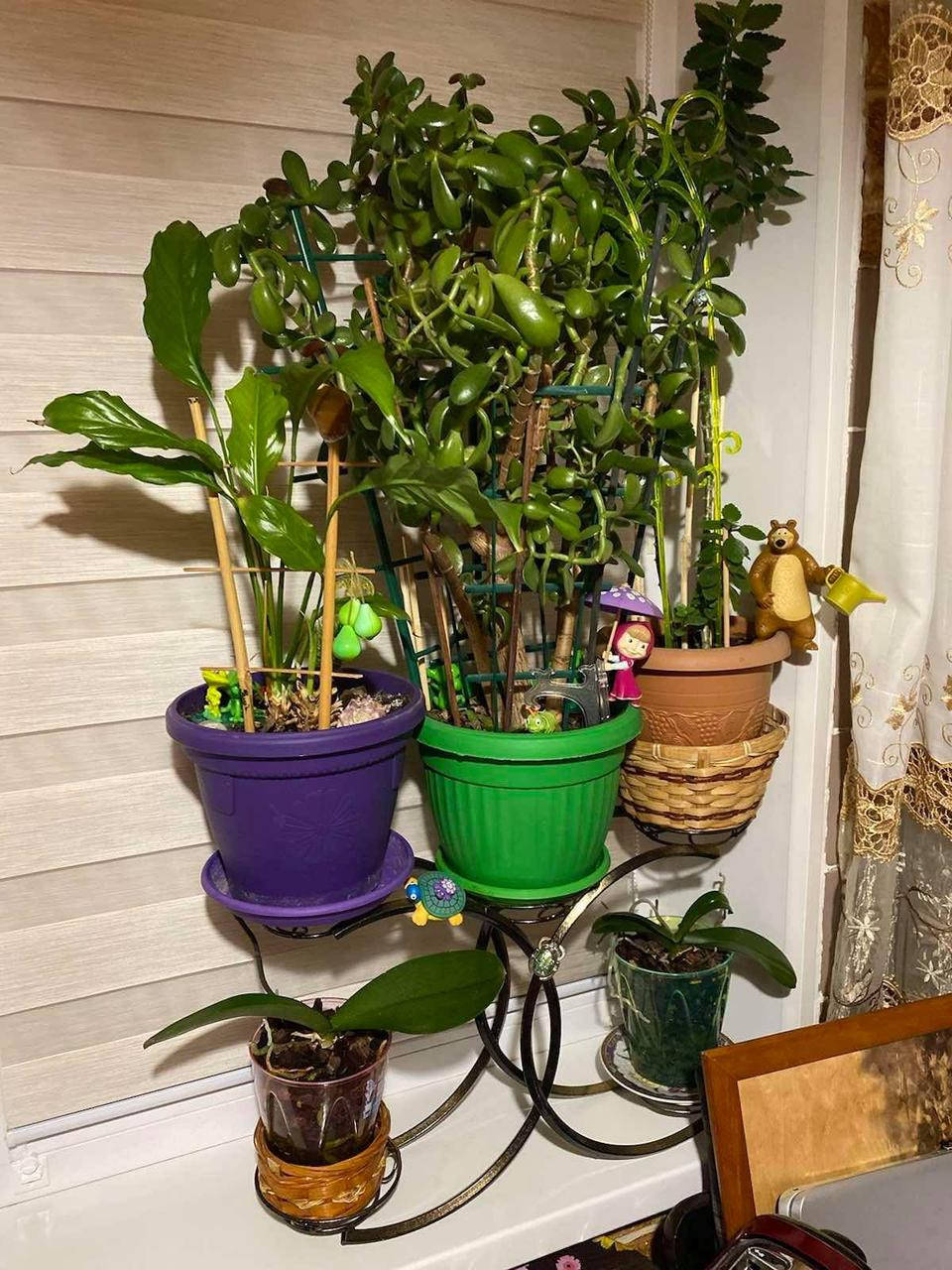 

Подставка для цветов на 5 чаш "Шанель"