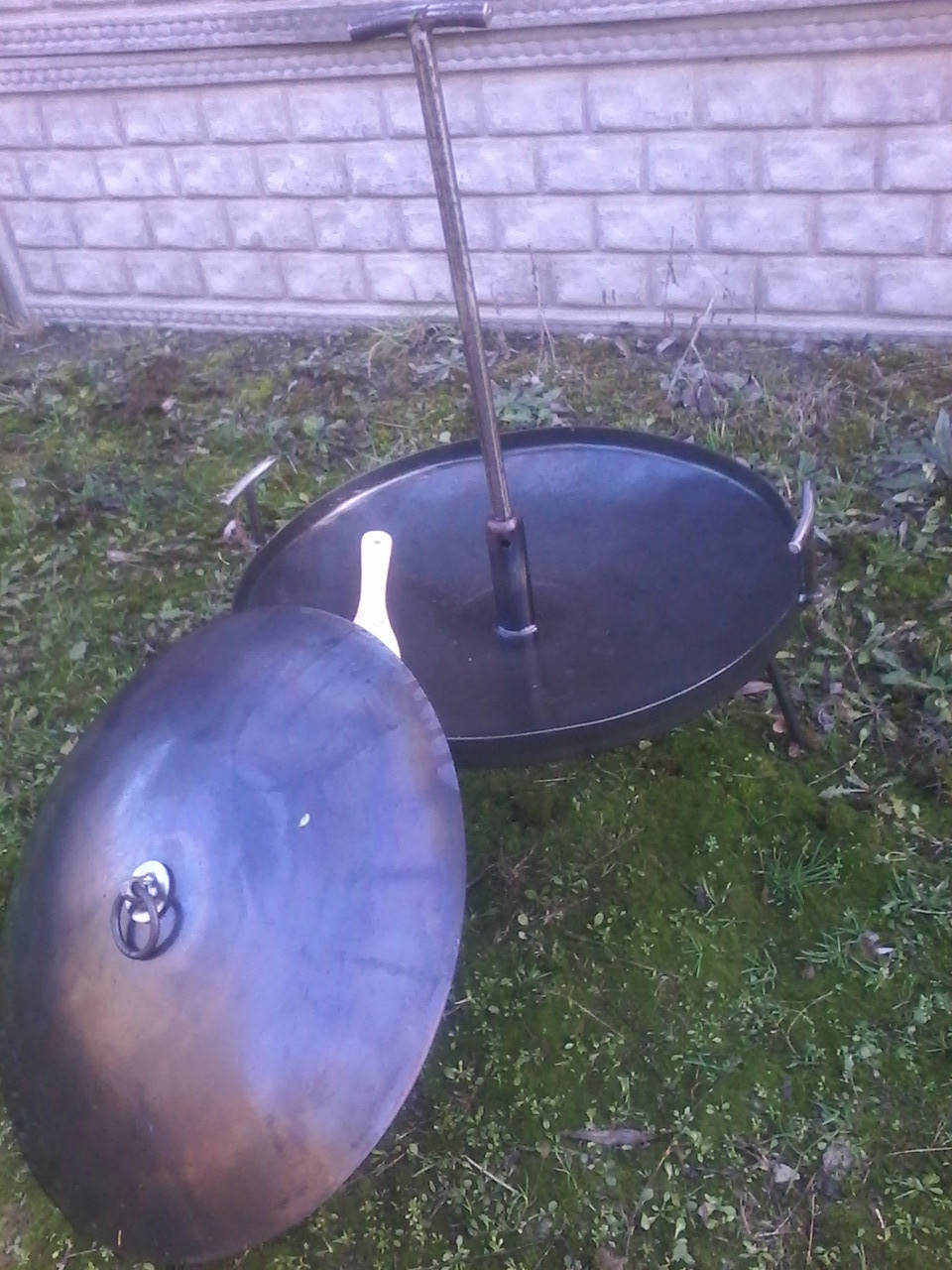 

Сковорідка дискова 40 см із трубою, з димком