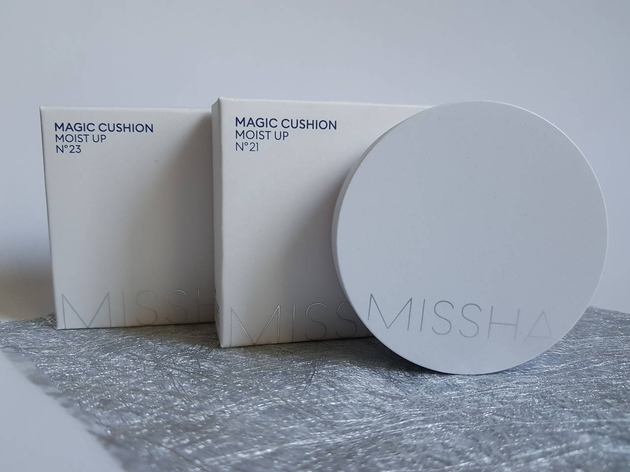 

Кушон Missha Magic Cushion Moist Up SPF50+/PA+++ Увлажняющее тональное средство