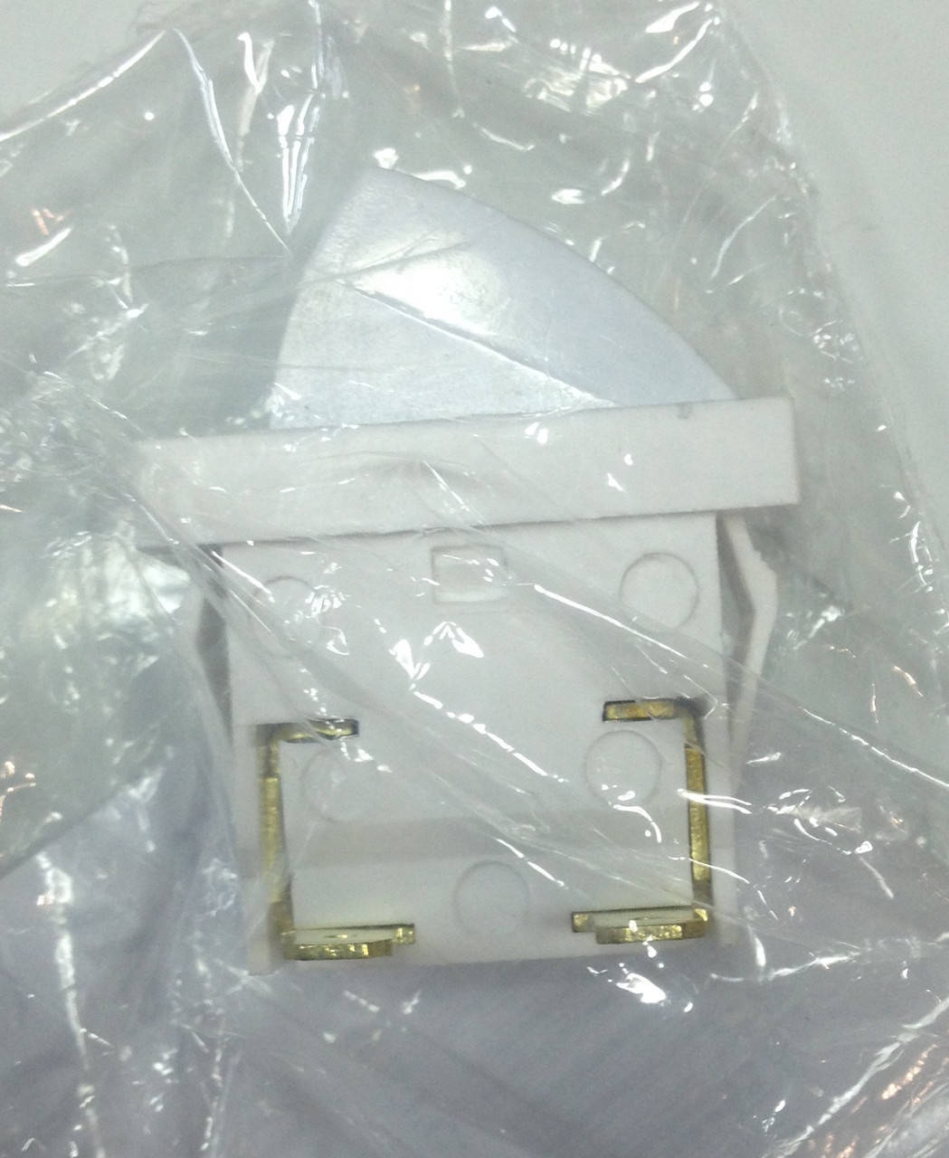 

Кнопка включения света Ariston C00851157 для холодильника