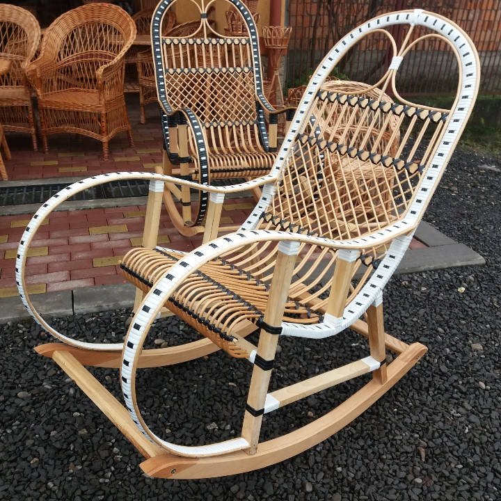 

Кресло-качалка из лозы "Ротанг белый"