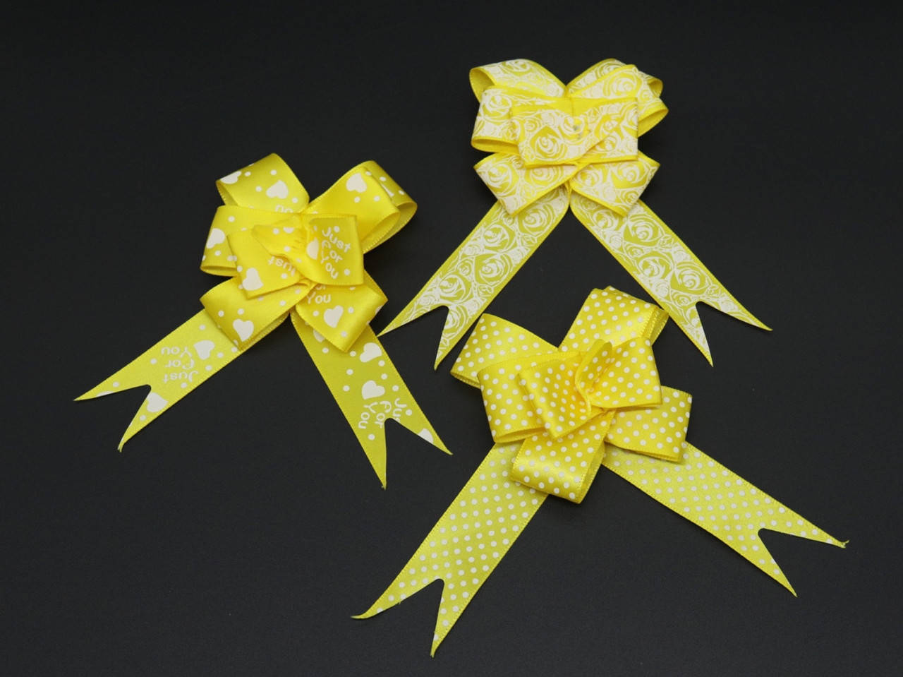 

Подарочные банты на затяжках. Цвет желтый. 5х8 см