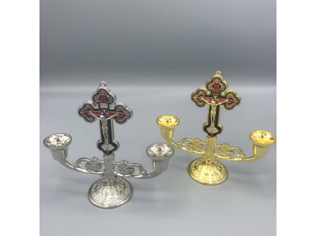 

Подсвечник с крестом на подставке