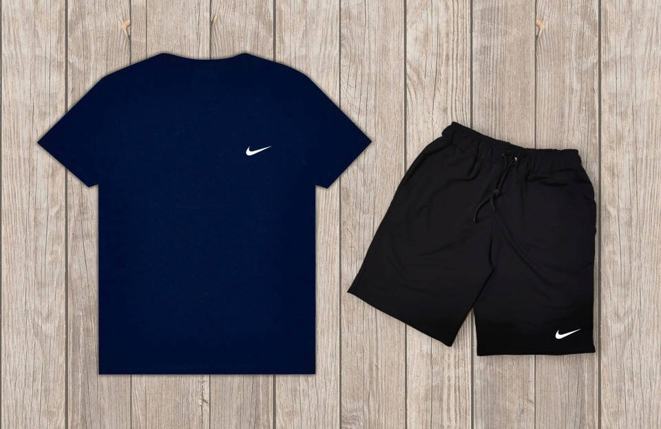 

Летний комплект Nike Синяя футболка черные шорты L