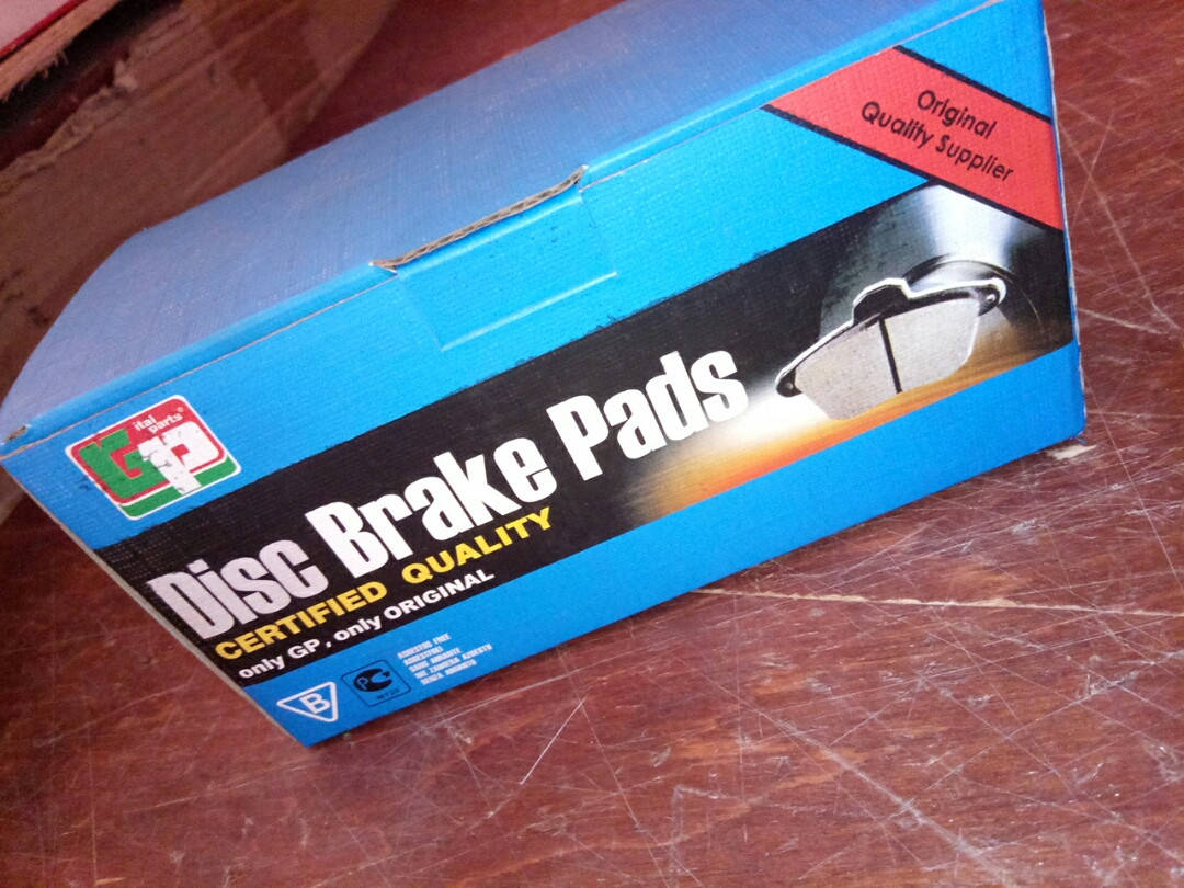 

Колодки тормозные Iveco передние тонкие 42470835//2994086