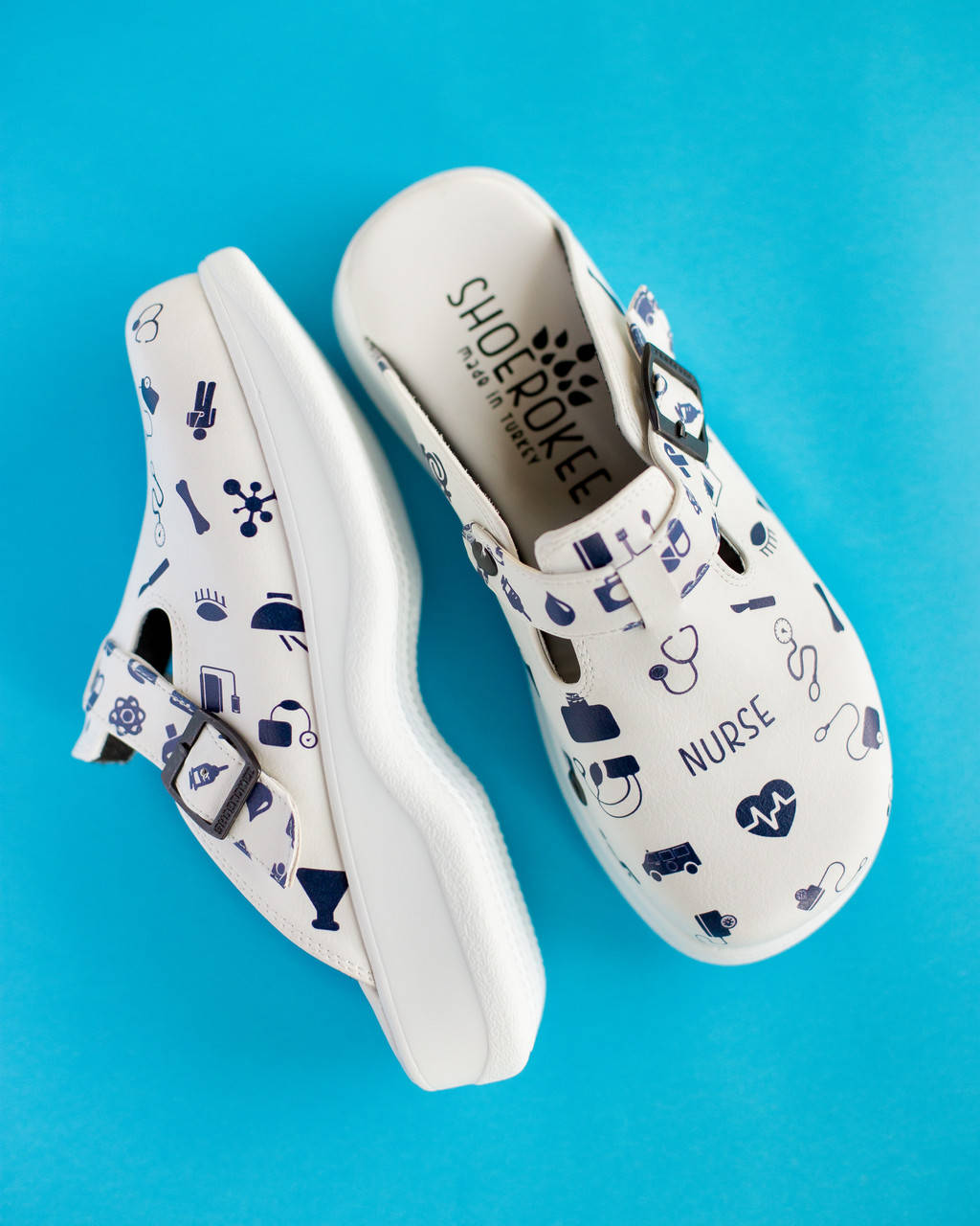 

Обувь сабо на платформе с принтом NURSE, Белый