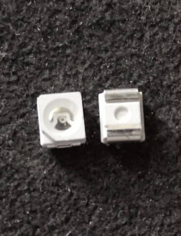 

LED диод красного свечения 1210 красный 0.5W 4LM 2V 2,2V 620-625nm 10шт