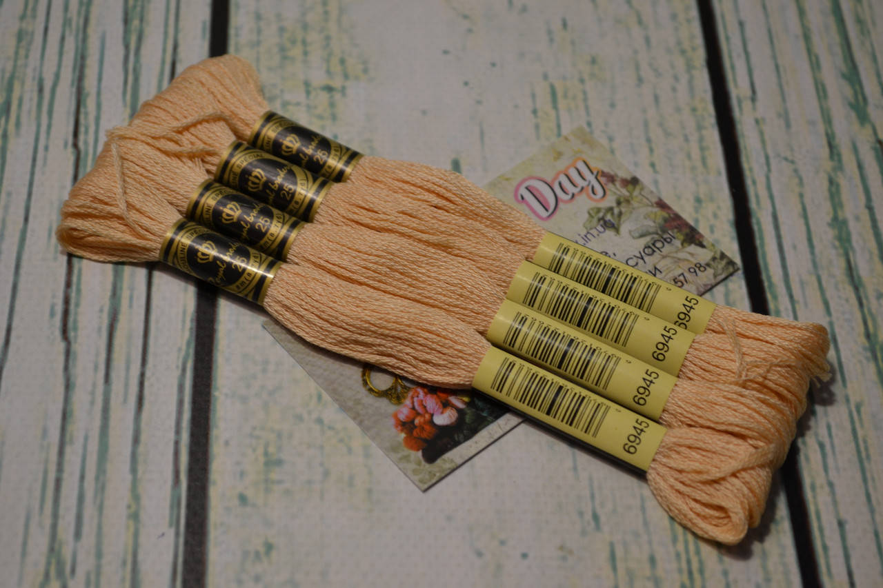 

Мулине Royal Broderie, цвет №945