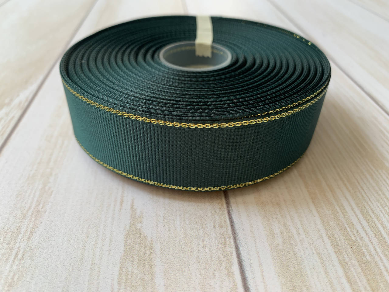 

Репс с золотым люрексом 2,5 см, изумрудный