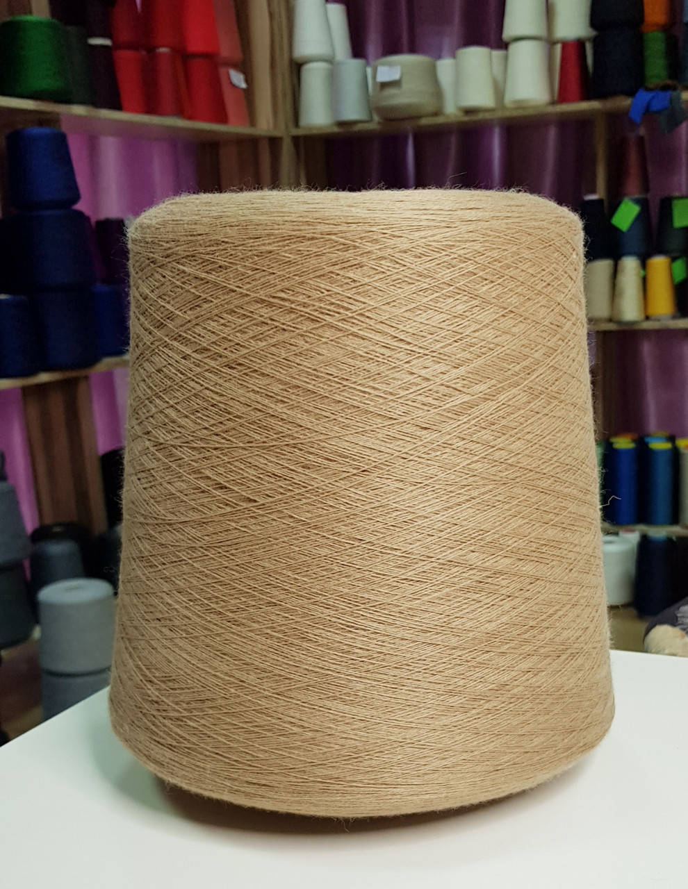 

Итальянская бобинная пряжа для вязания полушерсть Folco