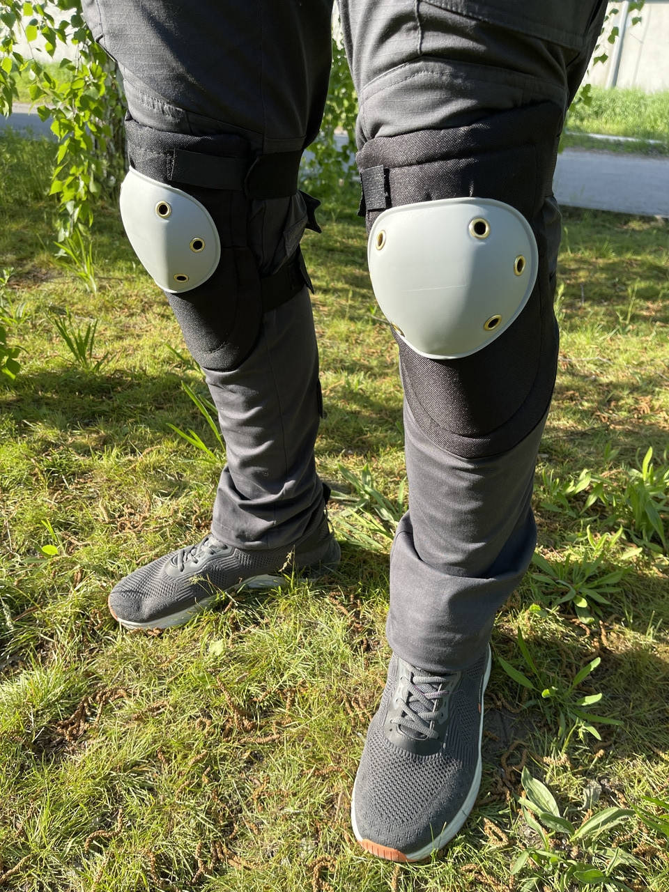 

Наколенники тактические защитные (армейские) с пластиковой чашкой VMSport (sp-017)