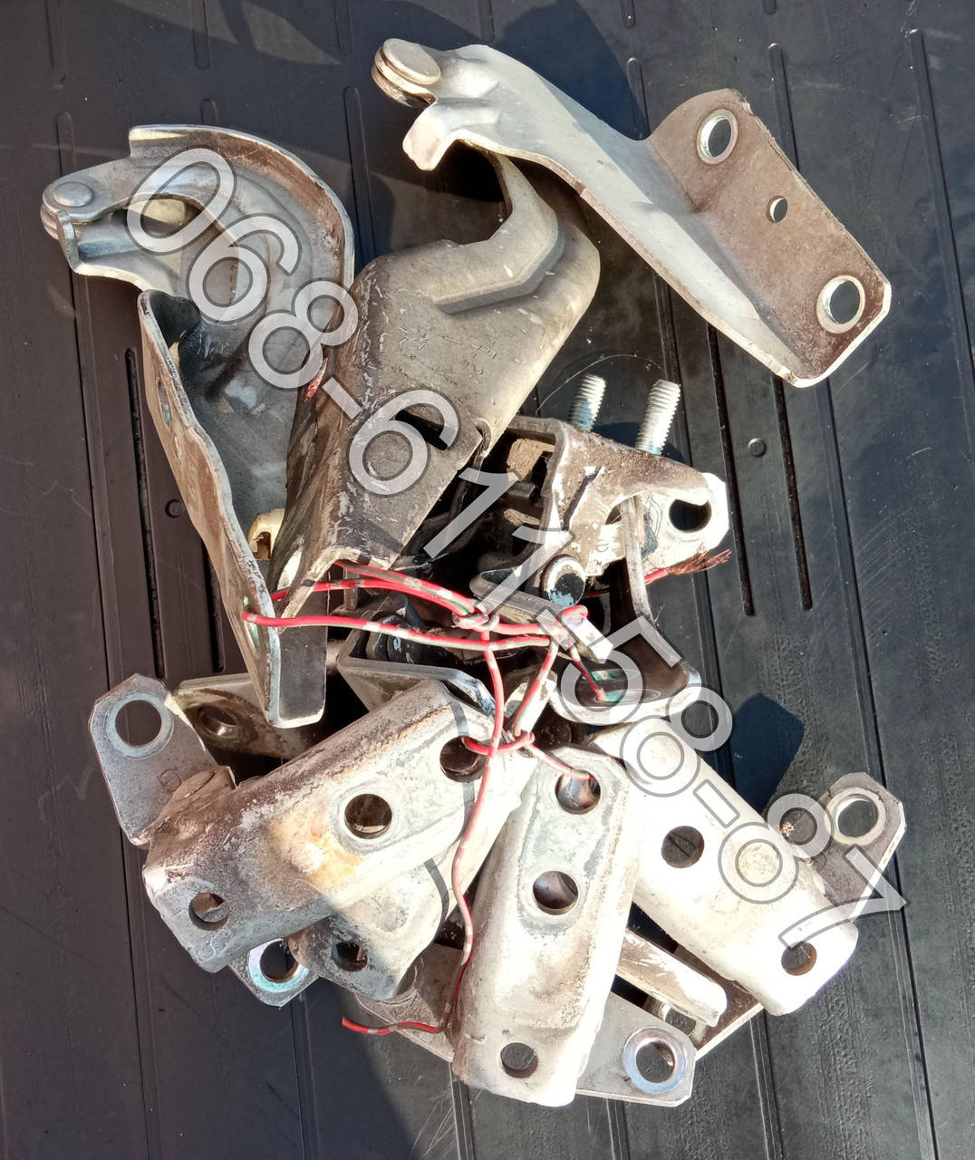 

Петли Mitsubishi Outlander XL