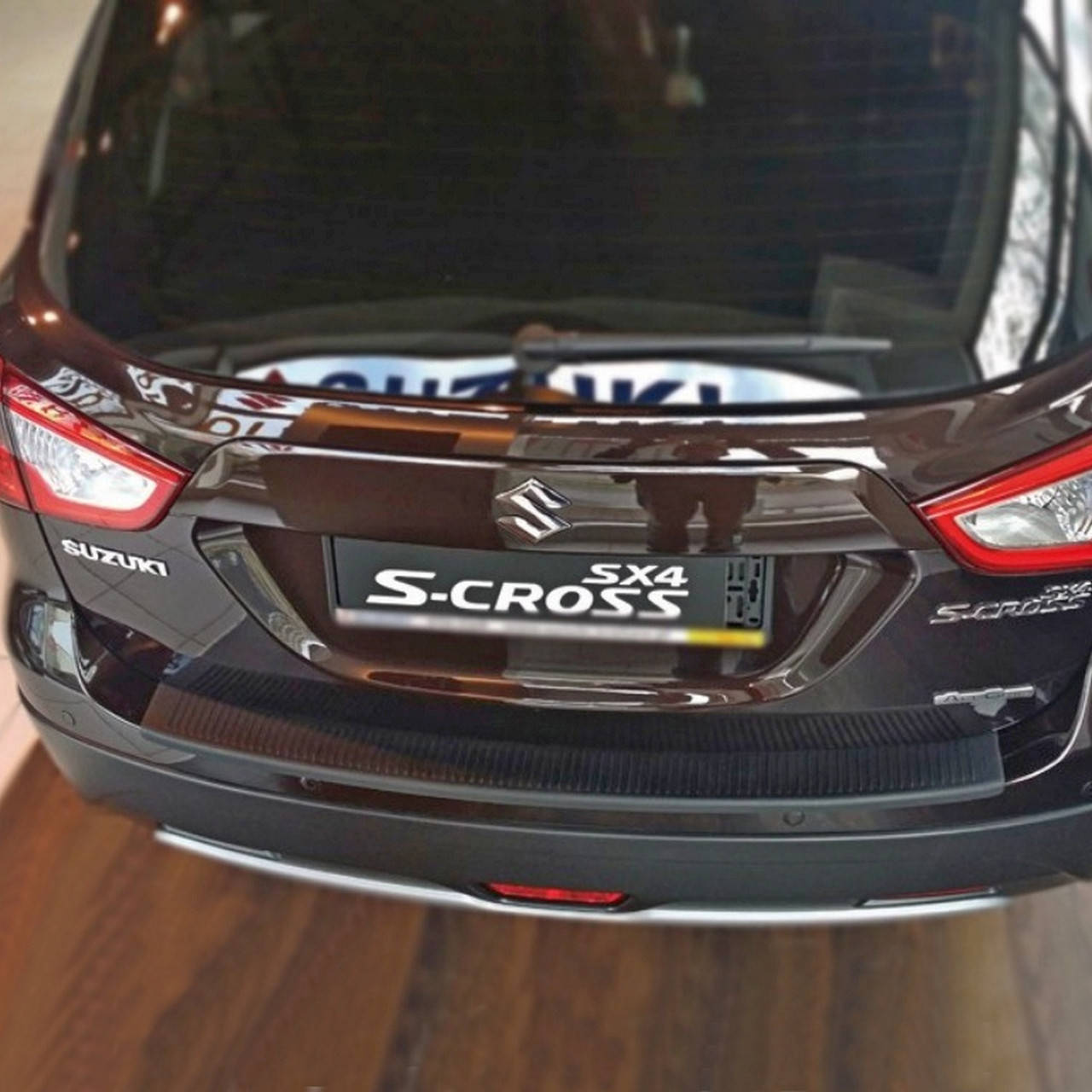 

Пластиковая защитная накладка заднего бампера для Suzuki SX4 2013-2021, Черный