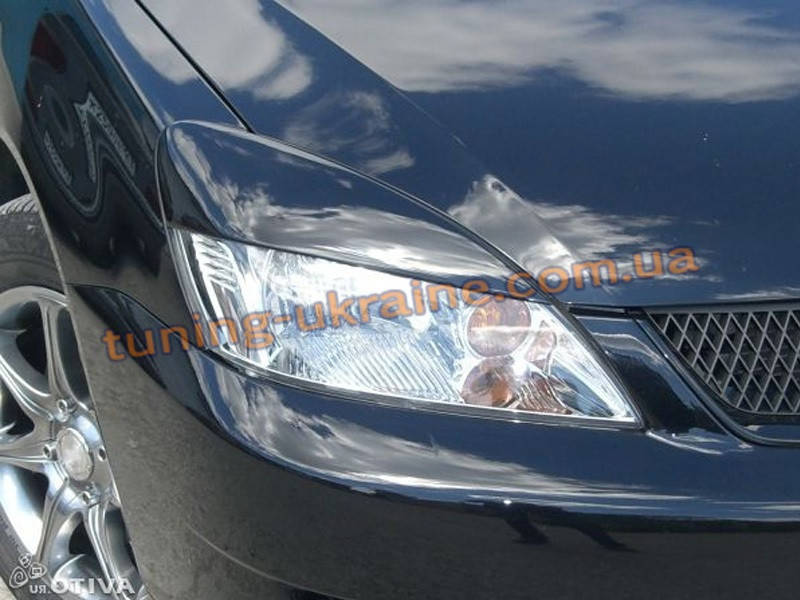 

Реснички на Mitsubishi Lancer 9 2003-06 (широкие), Черный