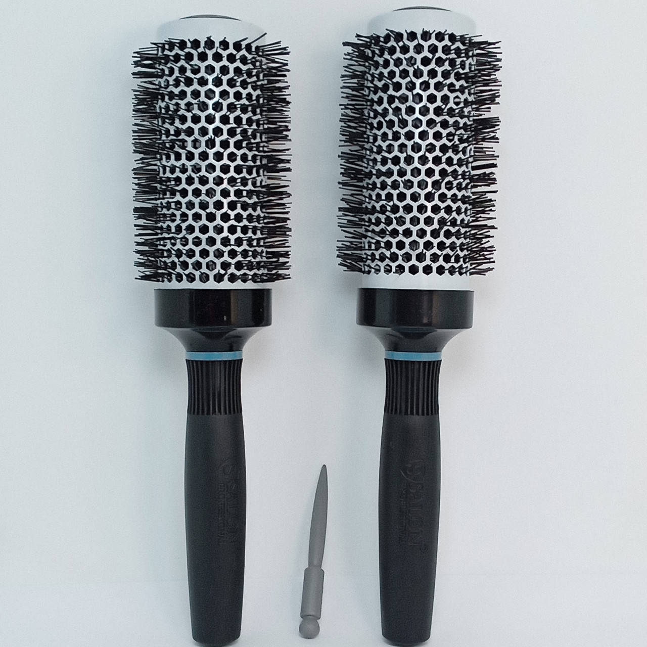 

Брашинг керамический антистатический круглый термостойкий Salon Professional Ceramic & Ionic d-43 мм Чёрный с, Чёрный с белым ø 43