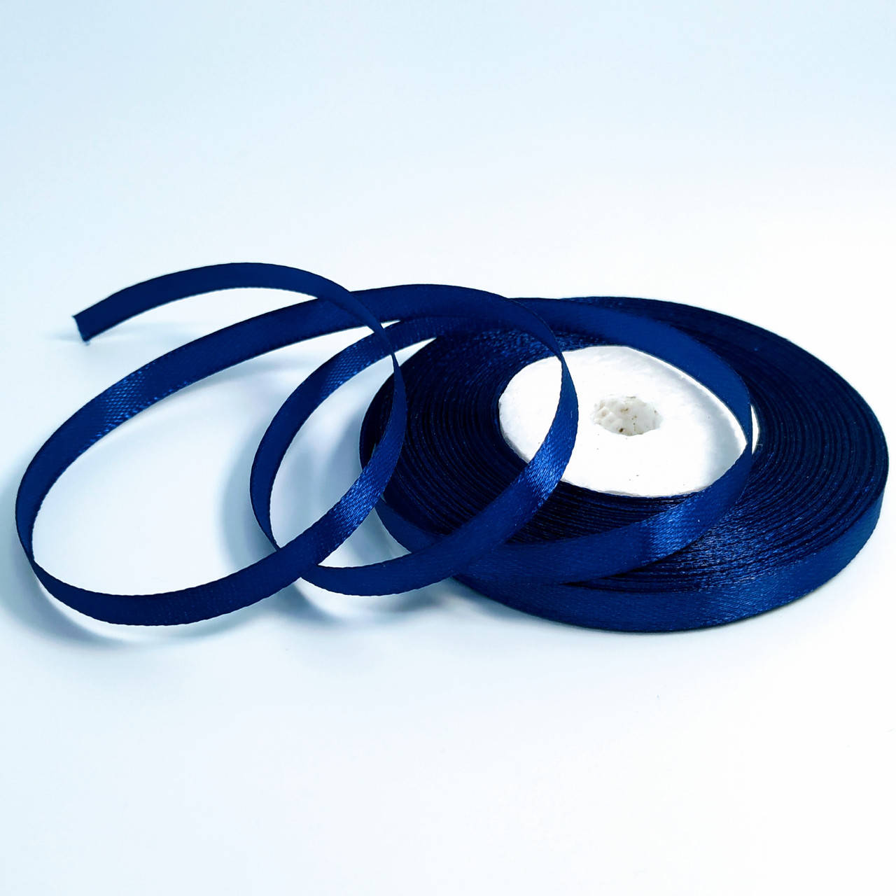 

Атласная лента Темно-синяя 0.7 см (тоненькая) - рулон, Баклажанный