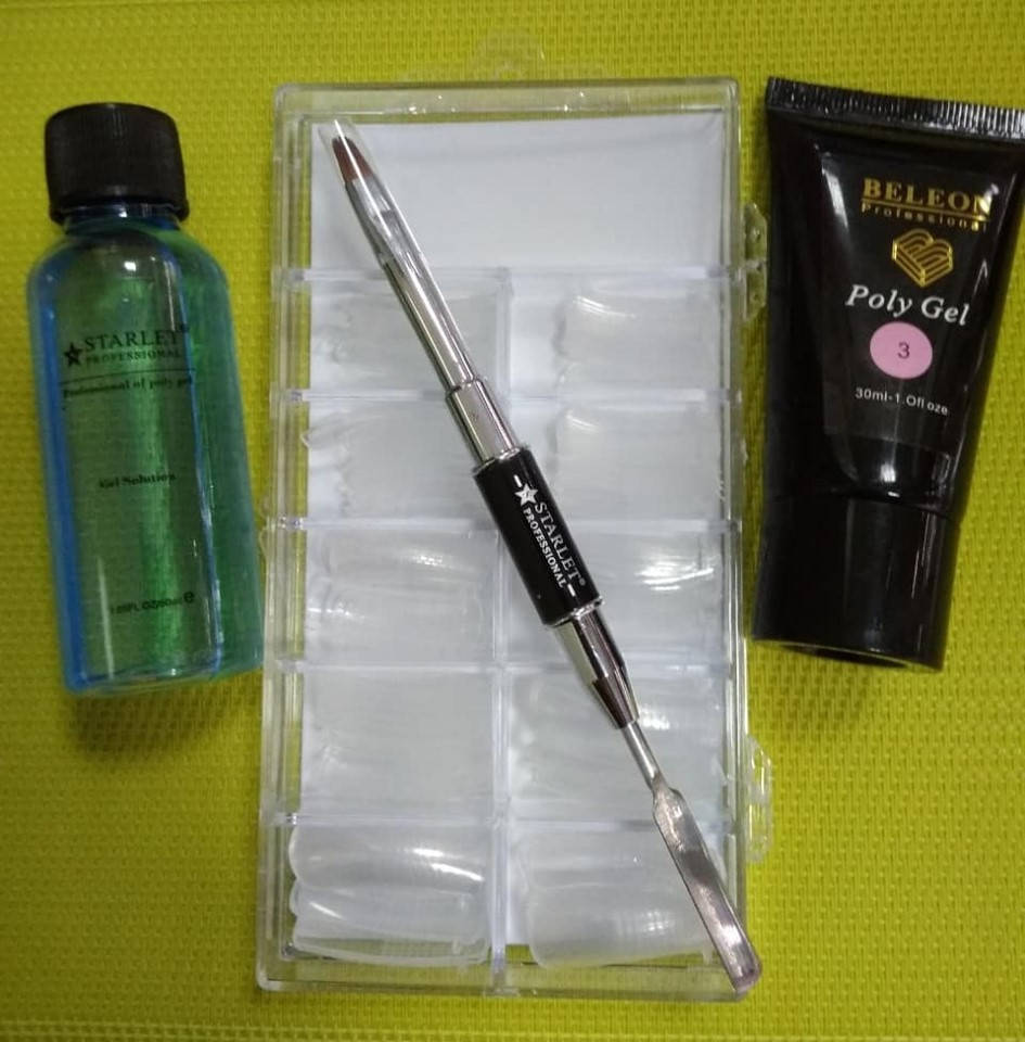 

Набор для наращивания ногтей полигелем (акрил-гелем)