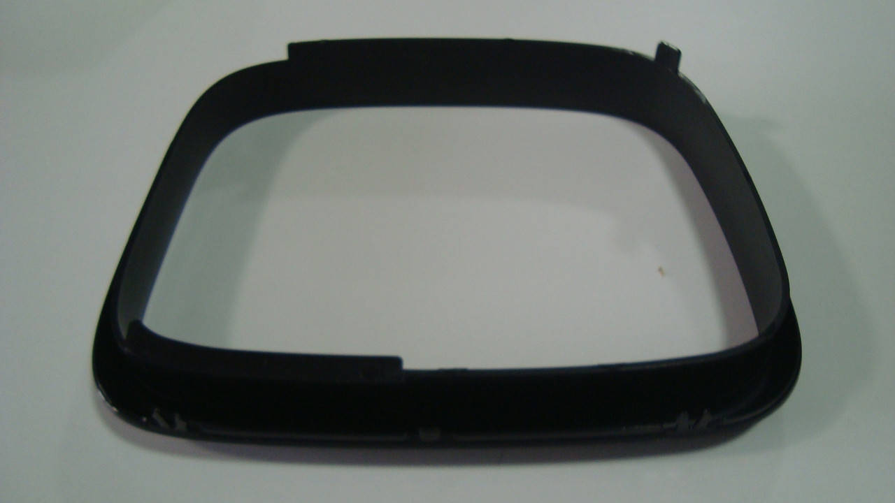 

Рамка передняя правого зеркала T5, Caddy