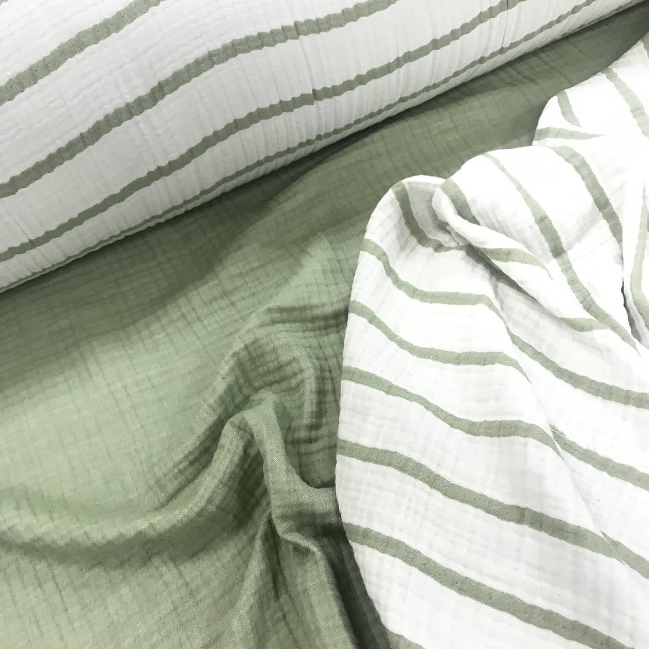 

Ткань муслин жатый четырехслойный (двухсторонний), полоска хаки (шир. 1,3м) (MS-JAT-4-0062)