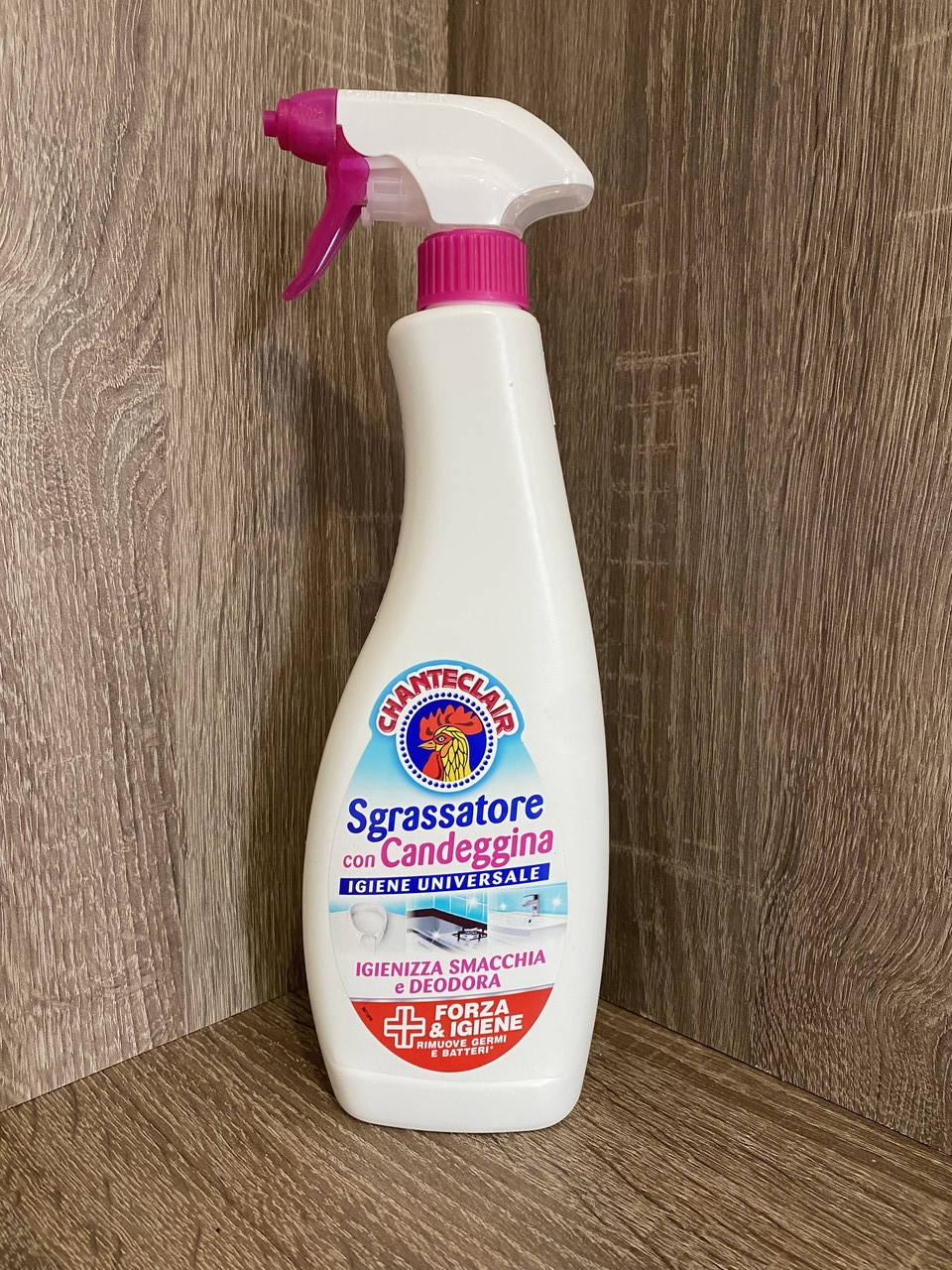 

Грассаторе c хлоркой универсальный очиститель обезжириватель 625мл. ChanteClair Sgrassatore спрей