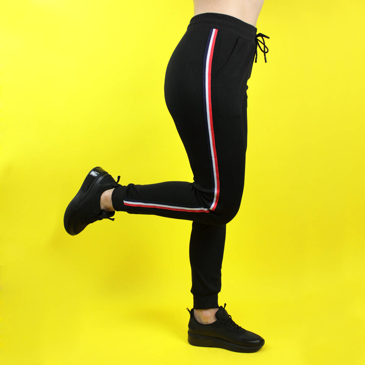 

Спортивные штаны женские Черные Метелик N-SK-02 (S/M, L), Черный