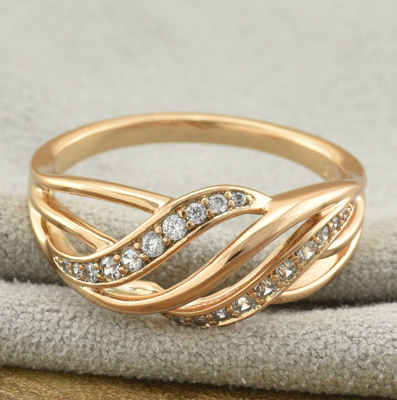 

Кольцо Xuping 35169 белые фианиты позолота 18К размер 17